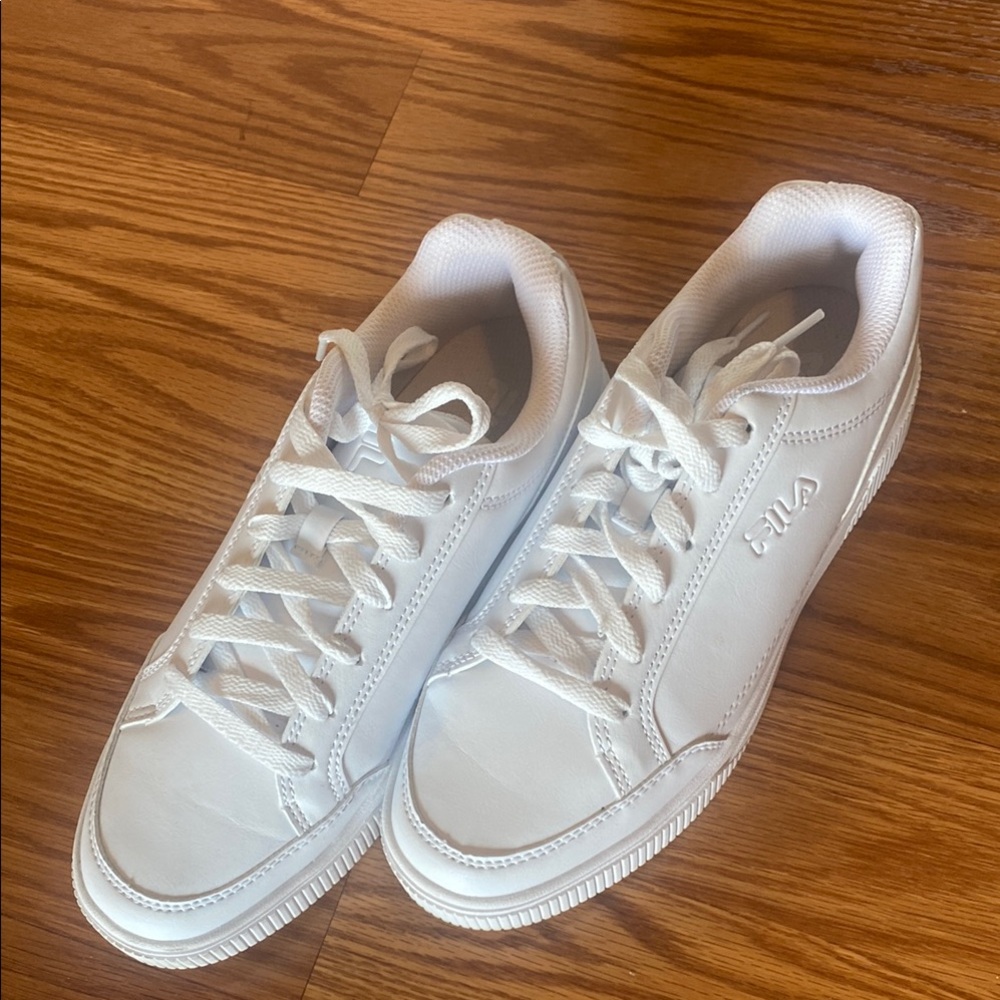 Fila Women’s Classic White Sneakers